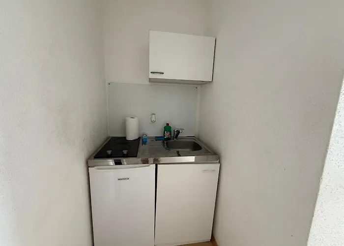 Apartment Bright And Cozy For 2 I Free Parking